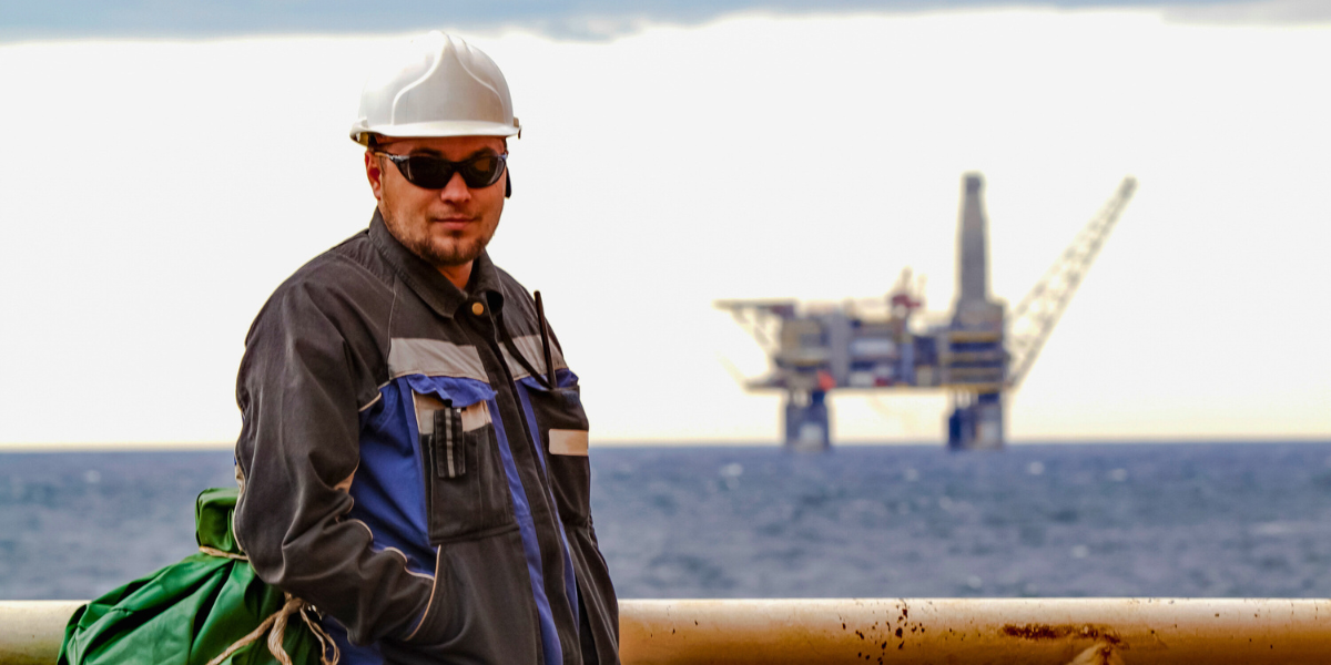 10 profissões na indústria de petróleo e gás que não requerem curso  superior – Shelter Cursos